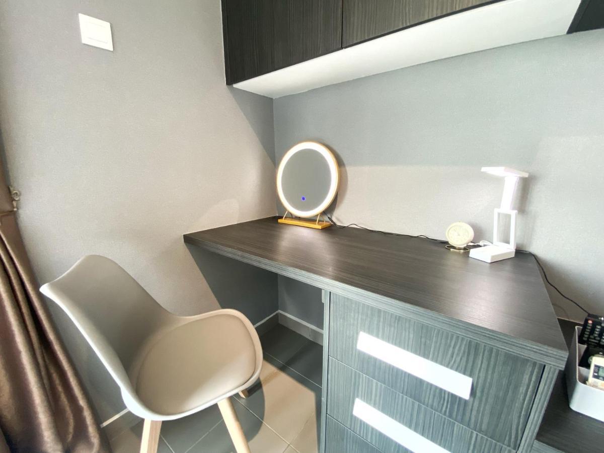 Appartamento Lily & Loft - The Grand Sofo, Petaling Jaya Esterno foto