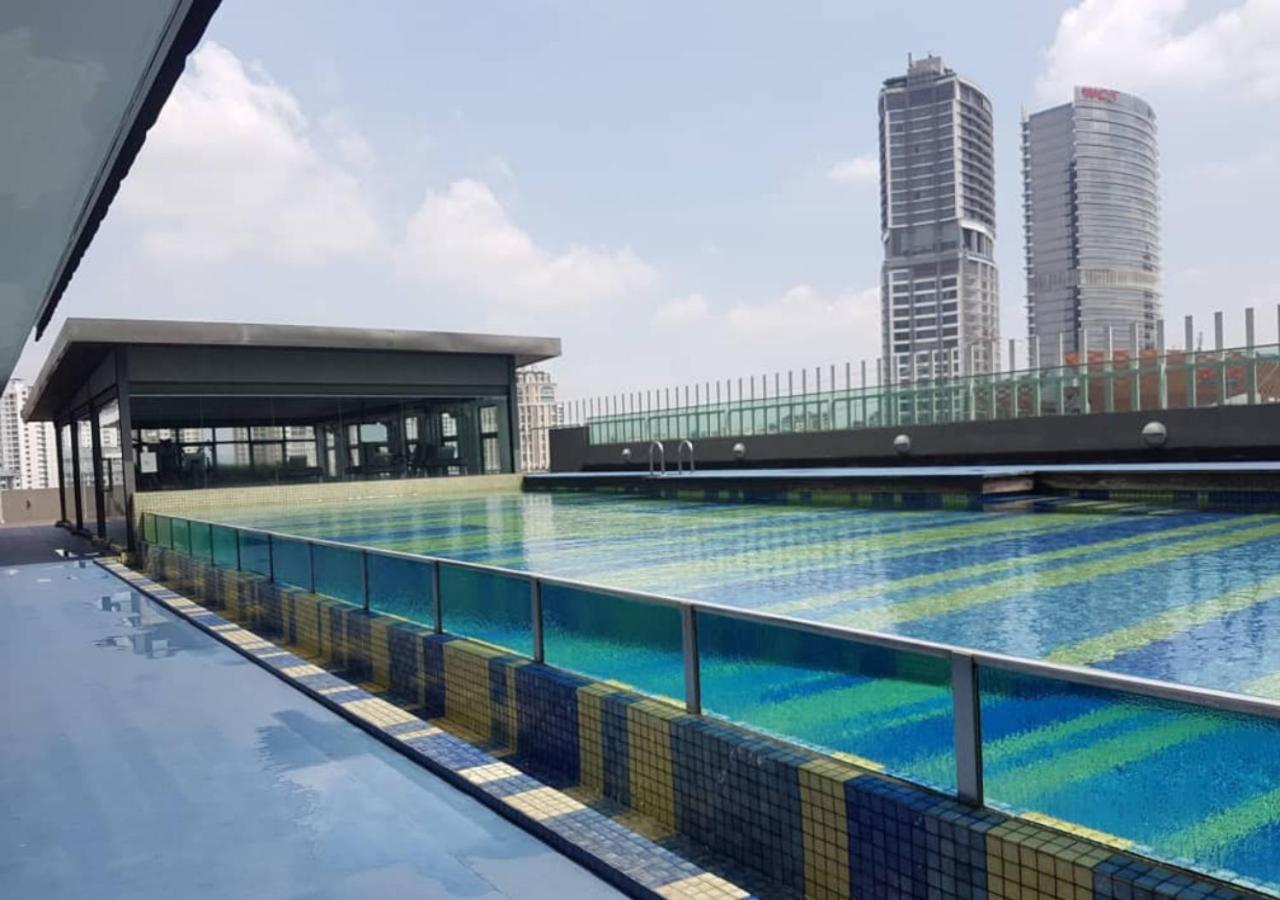 Appartamento Lily & Loft - The Grand Sofo, Petaling Jaya Esterno foto